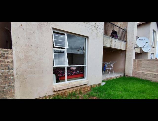 2 BEDROOM APARTMENT FOR SALE IN ALBERTSDAL